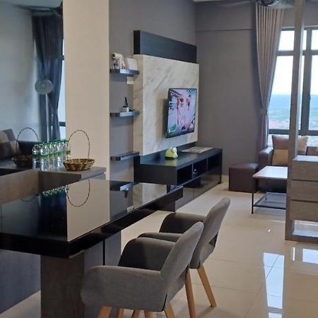 Appartement Modern Lifestyle Arc Austin Hills à Johor Bahru Extérieur photo
