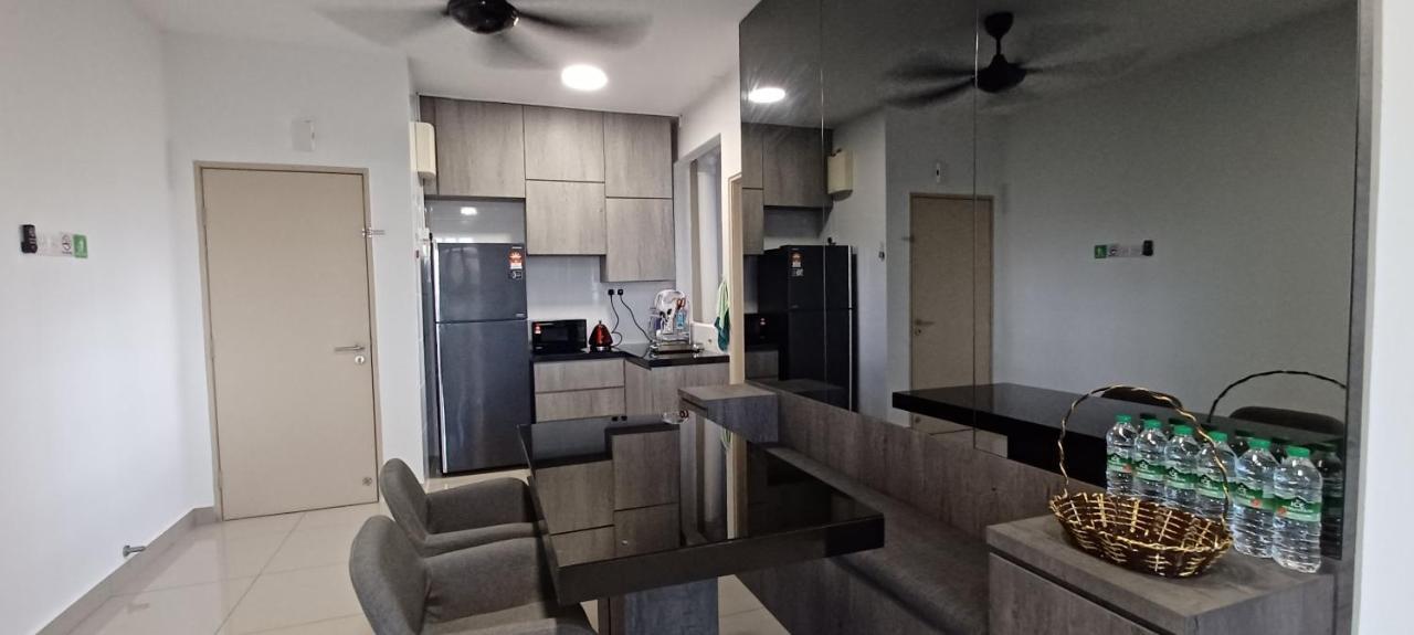 Appartement Modern Lifestyle Arc Austin Hills à Johor Bahru Extérieur photo